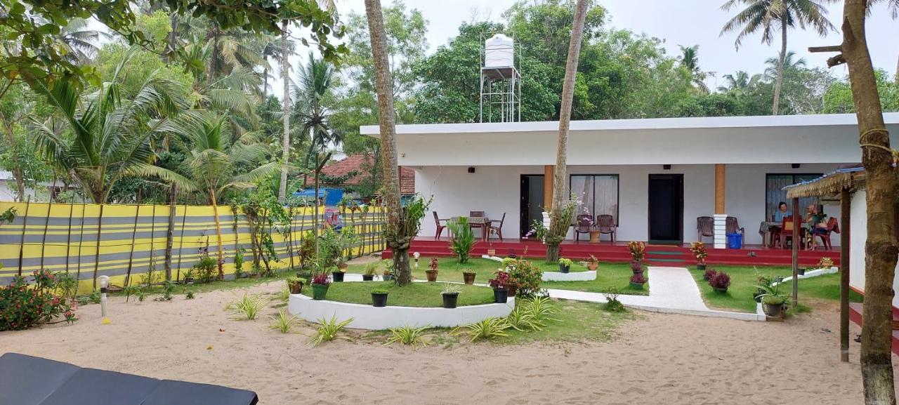 Marari Phoenix Beach Homestay Mararikulam Exterior foto