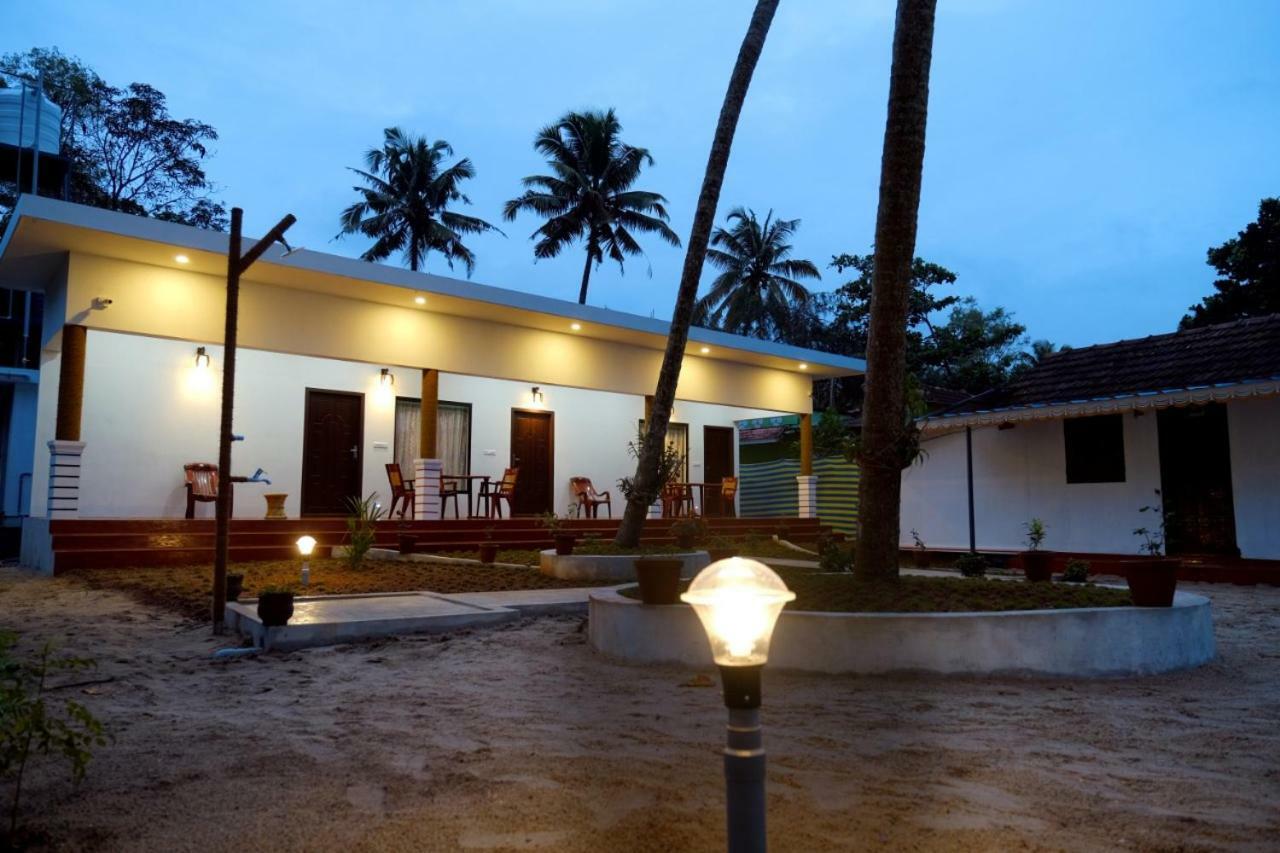 Marari Phoenix Beach Homestay Mararikulam Exterior foto